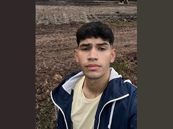 Roomgo ES - Gustavo Riveros - 24 - Marbella