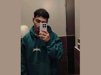 Roomgo ES - Jhon Pachucho - 23 - Barcelona