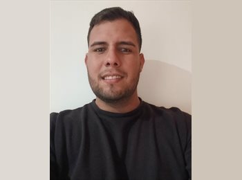 Roomgo ES - Denyer - 22 - Madrid