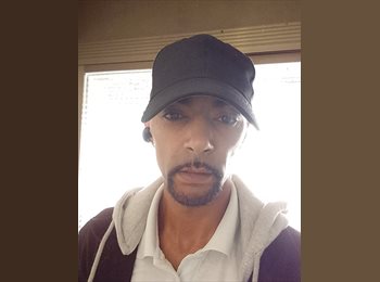 Roomgo ES - Eddine - 36 - Barcelona