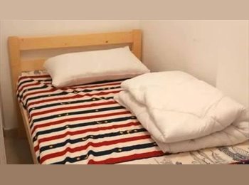 Roomgo HK - Studio in Shek Tong Tsui $4500, Western / Kennedy Town - HKD4,500 pcm
