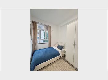 Roomgo HK - Comfortable Room with Ample Size, Wan Chai - HKD10,900 pcm