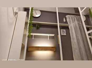 Roomgo HK - stylish single room movein with pillow and blanket only, Causeway Bay - HKD4,500 pcm