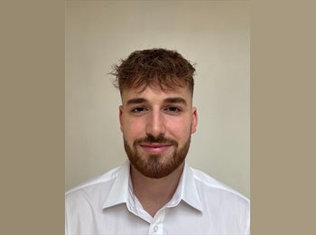 Roomgo HK - Hugo - 23 - Wan Chai