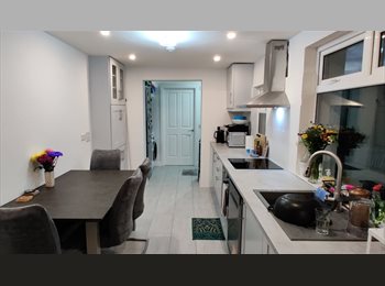 Roomgo IE - Comfy Double room, Dublin - €820 pcm