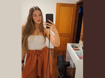 Roomgo IE - Danielle Silveira  - 25 - Dublin