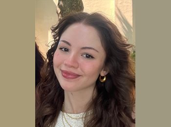 Roomgo IE - Elena  - 24 - Dublin