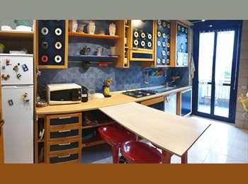 Roomgo IT - POSTO LETTO IN DOPPIA dal 01/12, Bergamo - 370 € al mese