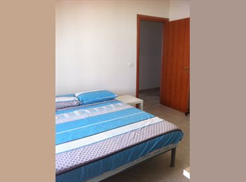 Roomgo IT - Fittasi stanza per studentessa/lavoratrice, Salerno - 360 € al mese