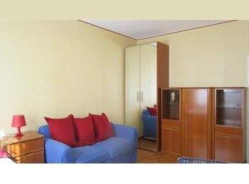 Roomgo IT - DA FEBBRAIO 2026 DOPPIA USO SINGOLA di 15 mq CLIMATIZZATA NON FUMATORI, Assago - 650 € al mese