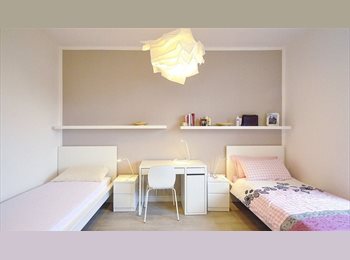 Roomgo IT - Camera doppia universitarie - tutto incluso, Pero - 445 € al mese