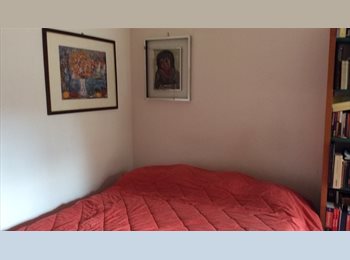 Roomgo IT - Camera vicino Cornelia con piscina estiva, Aurelio-Boccea - 600 € al mese