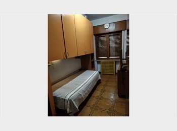Roomgo IT - Stanza singola arredata, Vicenza - 380 € al mese