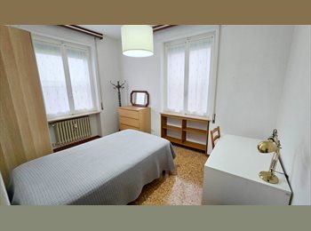 Roomgo IT - PRIVATO AFFITTA A RAGAZZA in posizione centralissima a Parma, Parma - 500 € al mese