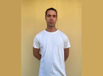 Roomgo IT - Victor - 30 - Bologna