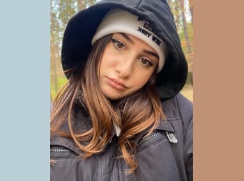 Roomgo IT - Chiara - 20 - Roma Centro