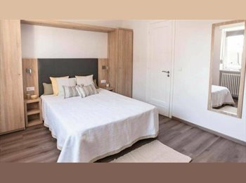 Appartager LU - Chambre en location en appartement Avenue du Dix Septembre, Luxembourg, Luxembourg - 1.100 € / Mois