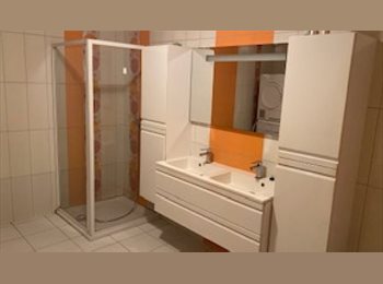 Appartager LU - HOLL135-05 / Nice room available from 1 DECEMBER 2025 located  in Hollerich Luxembourg NO Agency Fee, Luxembourg - 1.050 € / Mois