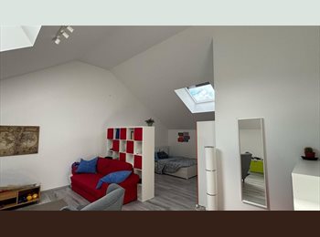 Appartager LU - Grande chambre avec sdd privé et coin séjour, Capellen - 920 € / Mois