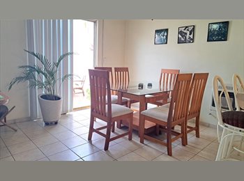 Roomgo MX - Rento 1/4 Cómodo Zona Cumbres (Alberca / Palapa, Seguridad incluida.), Santa Catarina - MX$5,900 por mes
