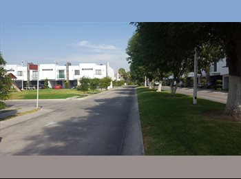 Roomgo MX - Cuarto con baño privado, Zapopan - MX$6,200 por mes