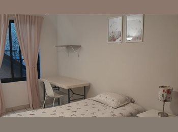 Roomgo MX - Solo mujeres profesionistas, cómoda y acogedora recamara, Zapopan - MX$6,000 por mes