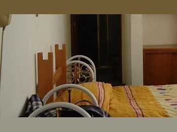 Roomgo MX - Habitación amueblada para estudiante o profesionista, Toluca - MX$3,800 por mes