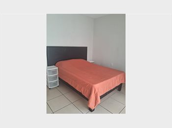 Roomgo MX - cuarto amueblado incluye servicios de agua, luz gas e internet, Zapopan - MX$5,800 por mes