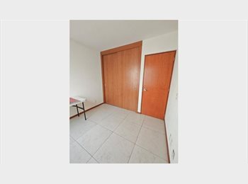 Roomgo MX - Habitación disponible en Parques del Bosque, Zapopan - MX$7,500 por mes