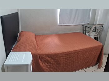 Roomgo MX - Cuarto amueblado en renta para caballeros, Zapopan - MX$3,800 por mes
