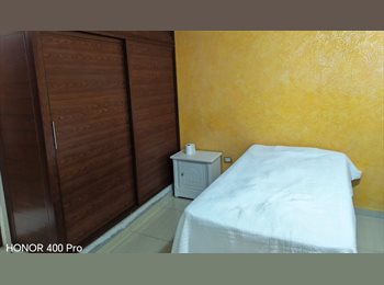 Roomgo MX - renta de cuarto para mujer estudiante, Boca del Río - MX$6,000 por mes