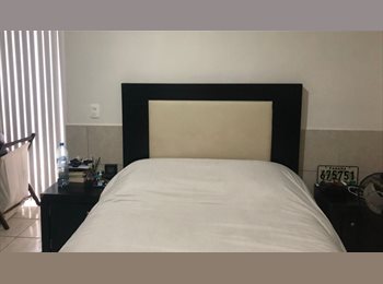 Roomgo MX - Departamento cerca de la UAG, Zapopan - MX$12,500 por mes