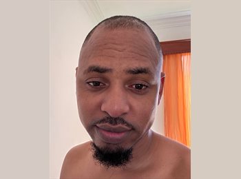 Roomgo MX - Edwige Jeffrey Joseph - 34 - Puebla