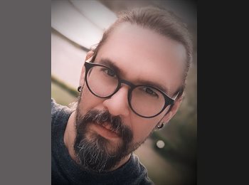 Roomgo MX - Roberto - 44 - Querétaro