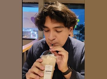 Roomgo MX - Alex - 22 - Morelia