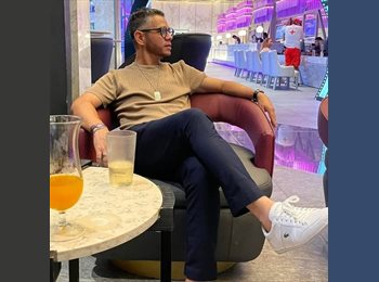 Roomgo MX - Eduardo - 42 - San Nicolás de los Garza