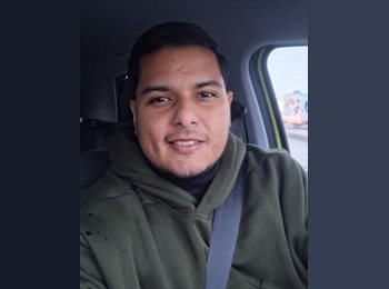 Roomgo MX - Gilberto Lopez - 28 - Santa Catarina