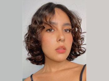 Roomgo MX - Melanie - 23 - Querétaro