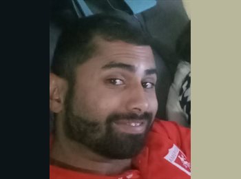 Roomgo MX - Alejandro - 29 - Guadalajara