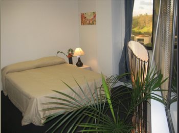 Roomgo NZ - CBD friendly flat $260pw double room,utilities included. Plenty of storage, Auckland - $260 pw