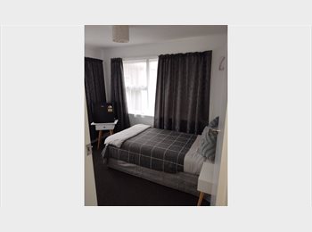 Roomgo NZ - Nice cosy little room fully furnished, Christchurch - $210 pw