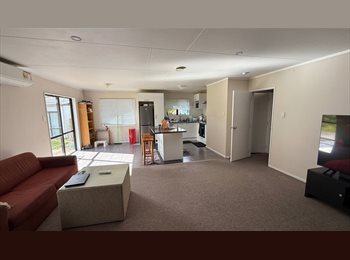 Roomgo NZ - Furnished Single Room, Palmerston North - $135 pw
