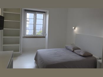 Roomgo PT - QUARTO EM APARTAMENTO RENOVADO - SALDANHA, Lisboa - 690 € Por mês