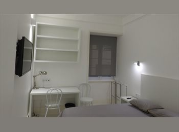 Roomgo PT - QUARTO EM APARTAMENTO RENOVADO - SALDANHA, Lisboa - 680 € Por mês