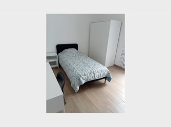 Roomgo PT - Aluga-se quarto, Lisboa - 380 € Por mês