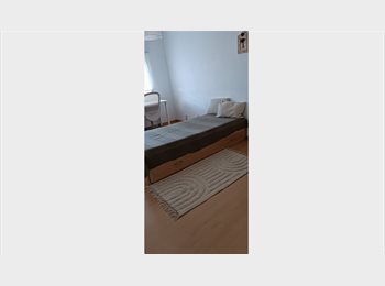 Roomgo PT - Arrendo Quarto em Vila Fria, Porto Salvo, Lisboa - 450 € Por mês