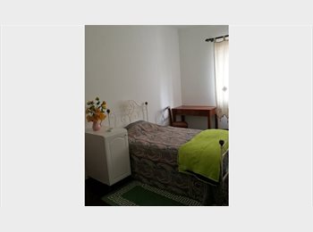Roomgo PT - Quarto com sala de estudo, Coimbra - 210 € Por mês