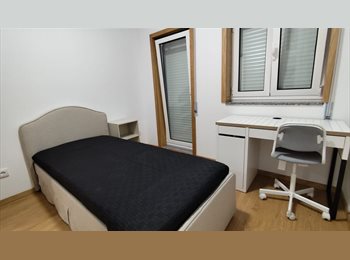 Roomgo PT - Quartos para arrendar no Centro de Braga, Braga - 430 € Por mês