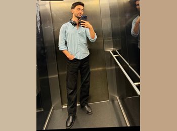 Roomgo PT - Adnan Haider - 23 - Viana do Castelo