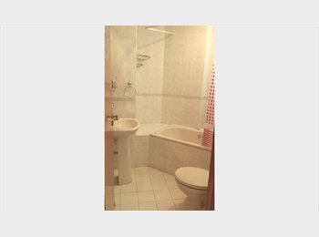 Roomgo SG - Condo common room with private bathroom, Chinese Garden - $1,200 pm